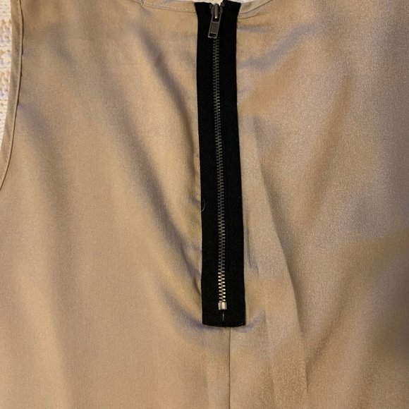 Tan Sleeveless Dress with Black Patterned Accents - Picture 4 of 4